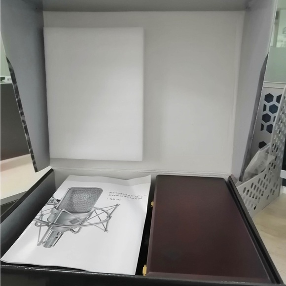 Microphone Neumann TLM 130 - Picture 3 of 3